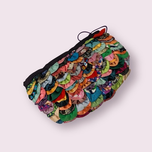 Hand Crafted Handbags - Clutch bag multicolored scallop fabric
